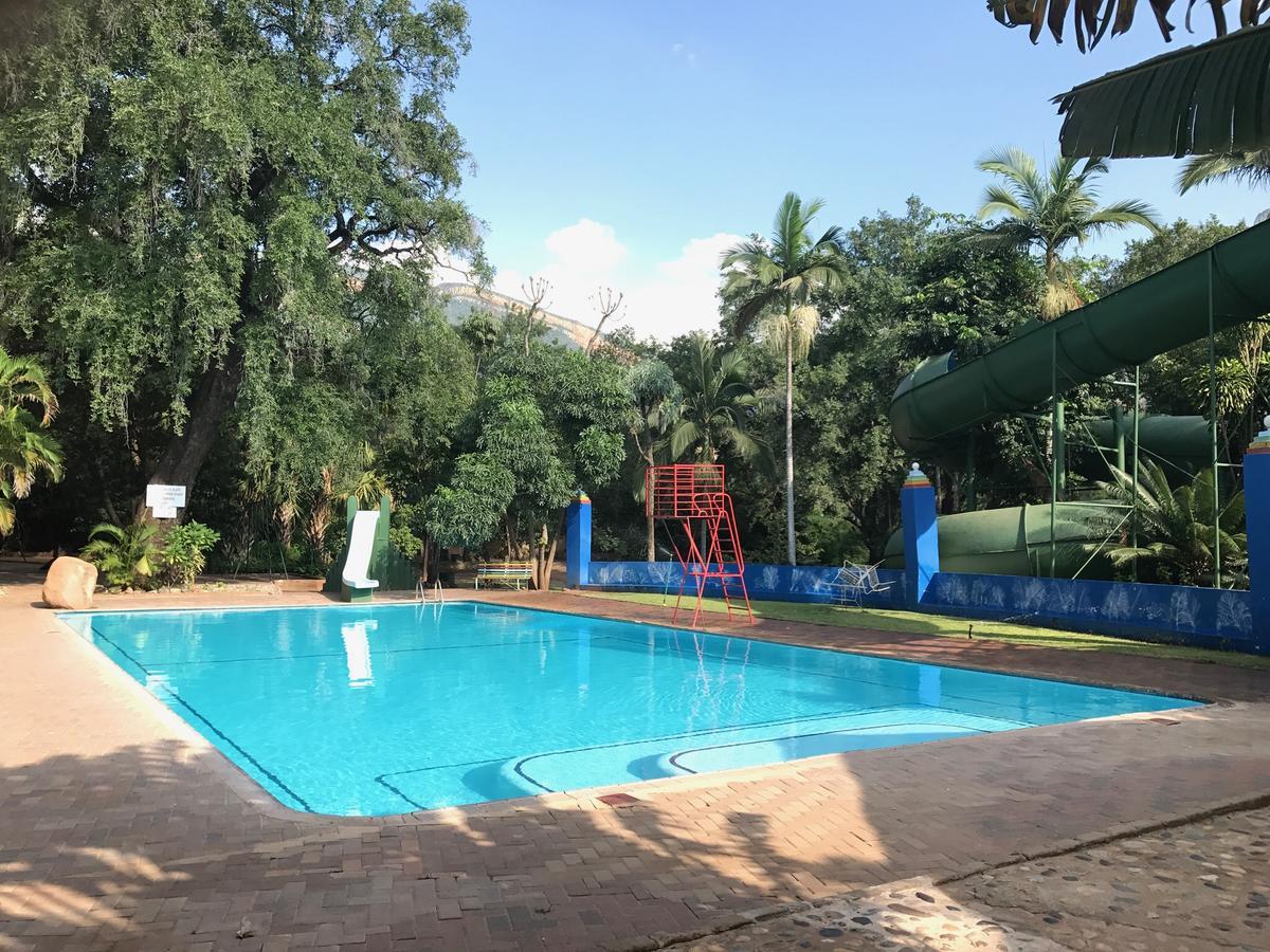 Manoutsa Holiday Resort ฮูดสไปรท์ ภายนอก รูปภาพ